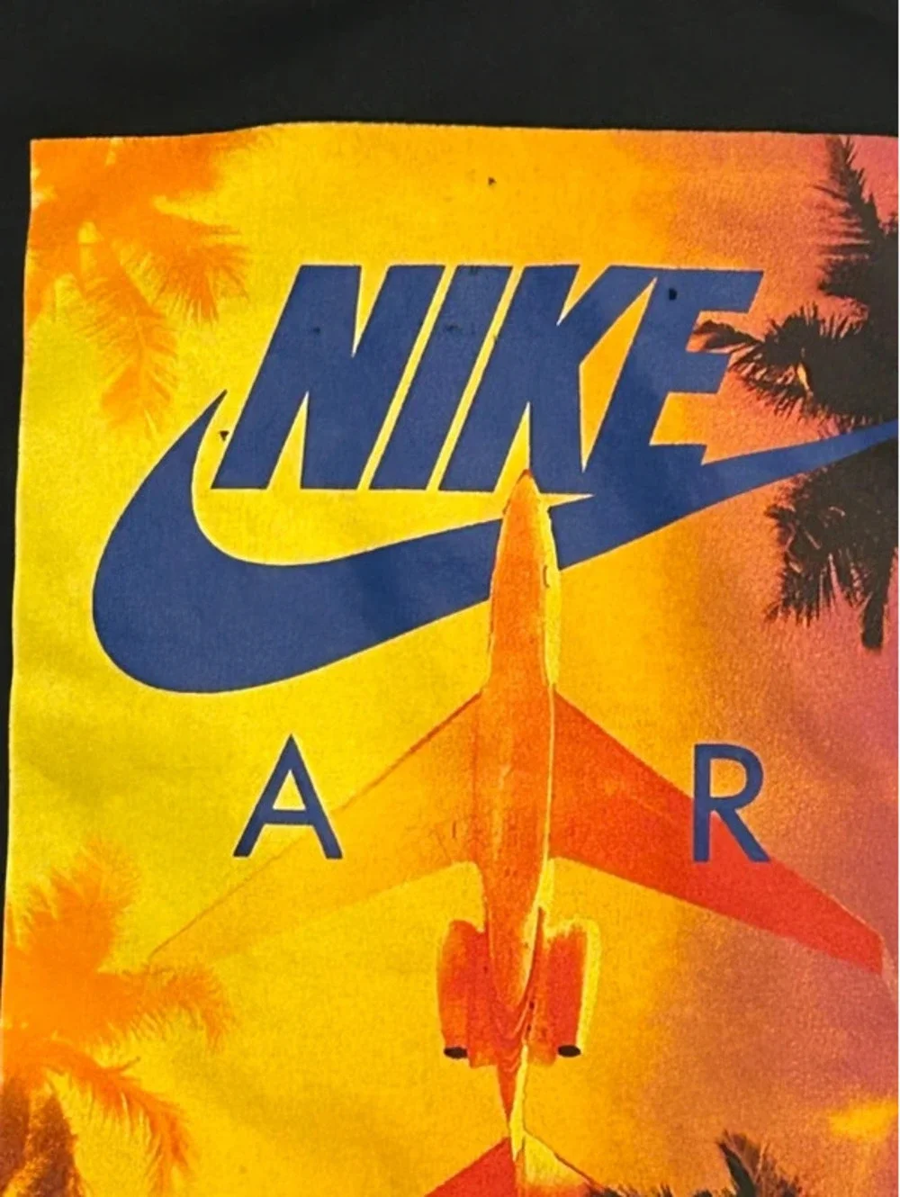 Boys Nike Air T Shirt Size M